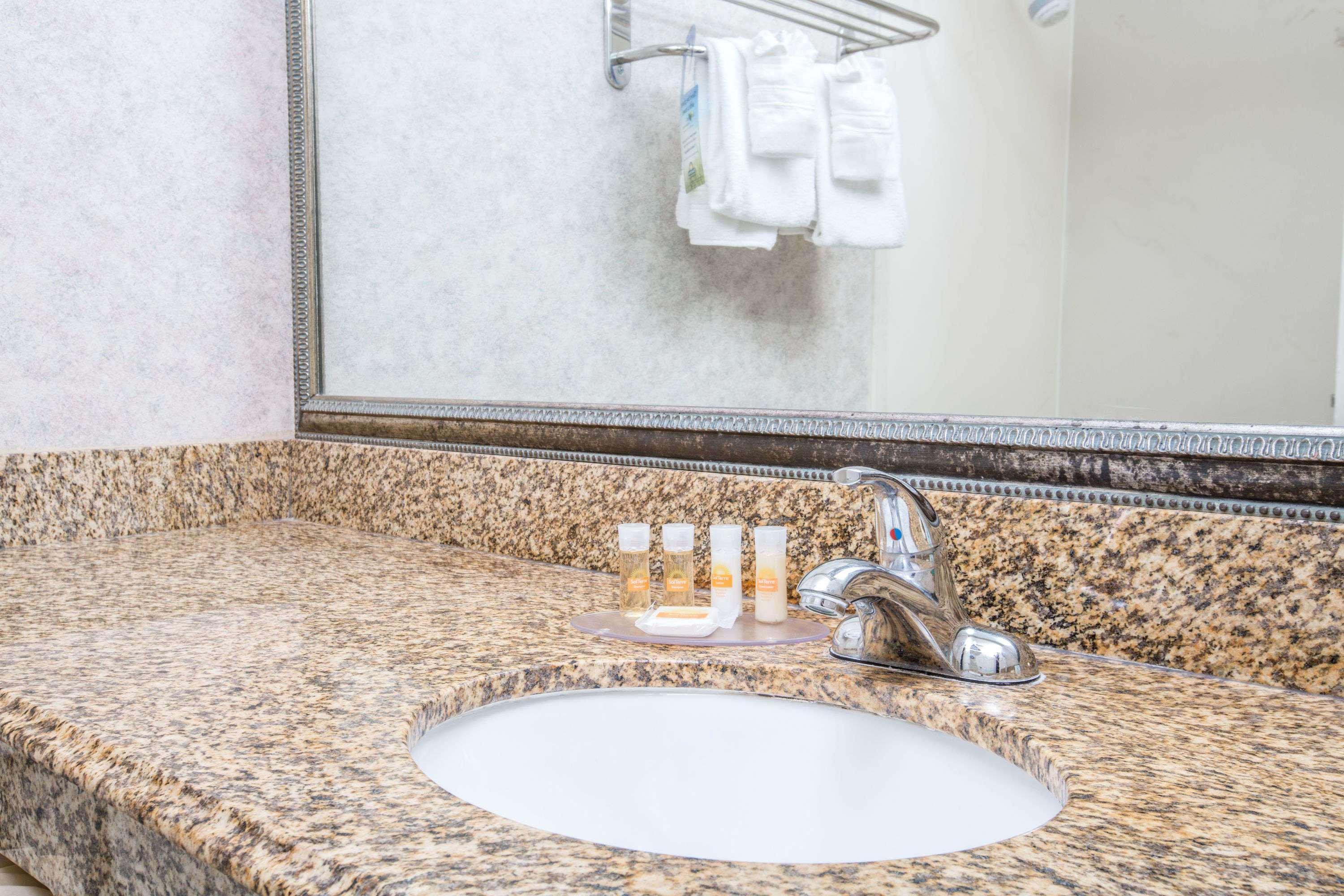 Days By Wyndham Angeles Lax/venicebch/marina Delray