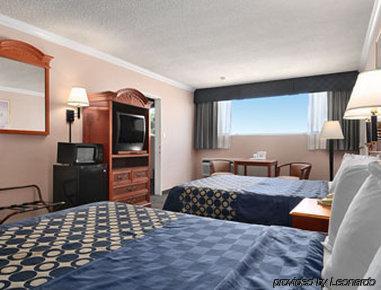 Days By Wyndham Angeles Lax/venicebch/marina Delray 2*