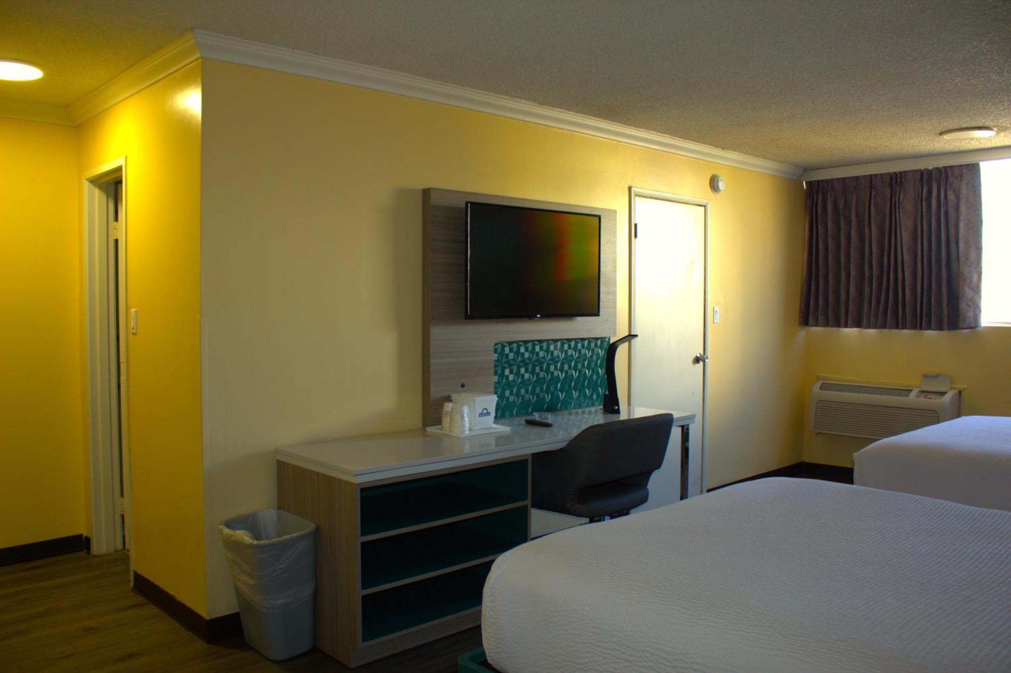 Days By Wyndham Angeles Lax/venicebch/marina Delray Hotel Inglewood