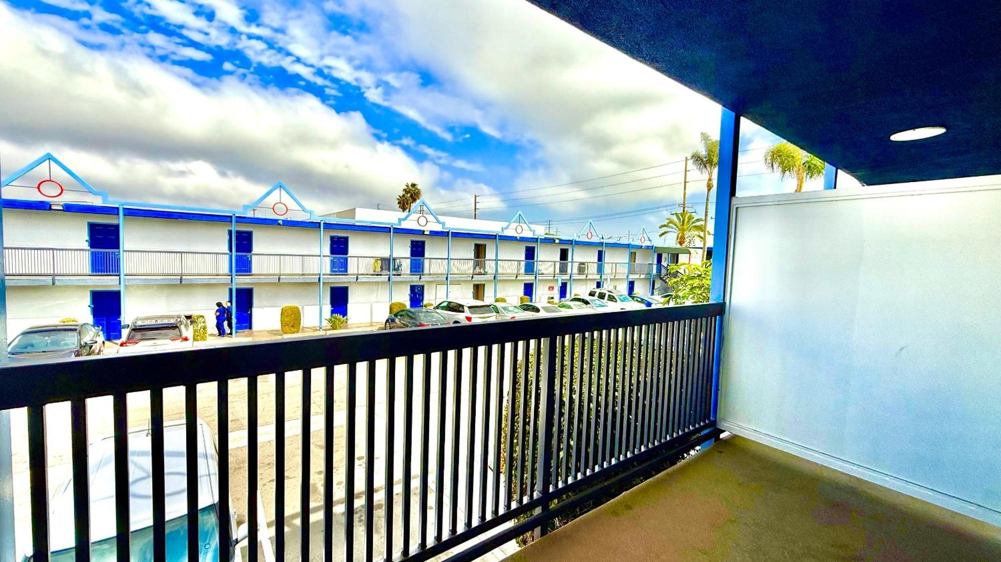 Days By Wyndham Angeles Lax/venicebch/marina Delray