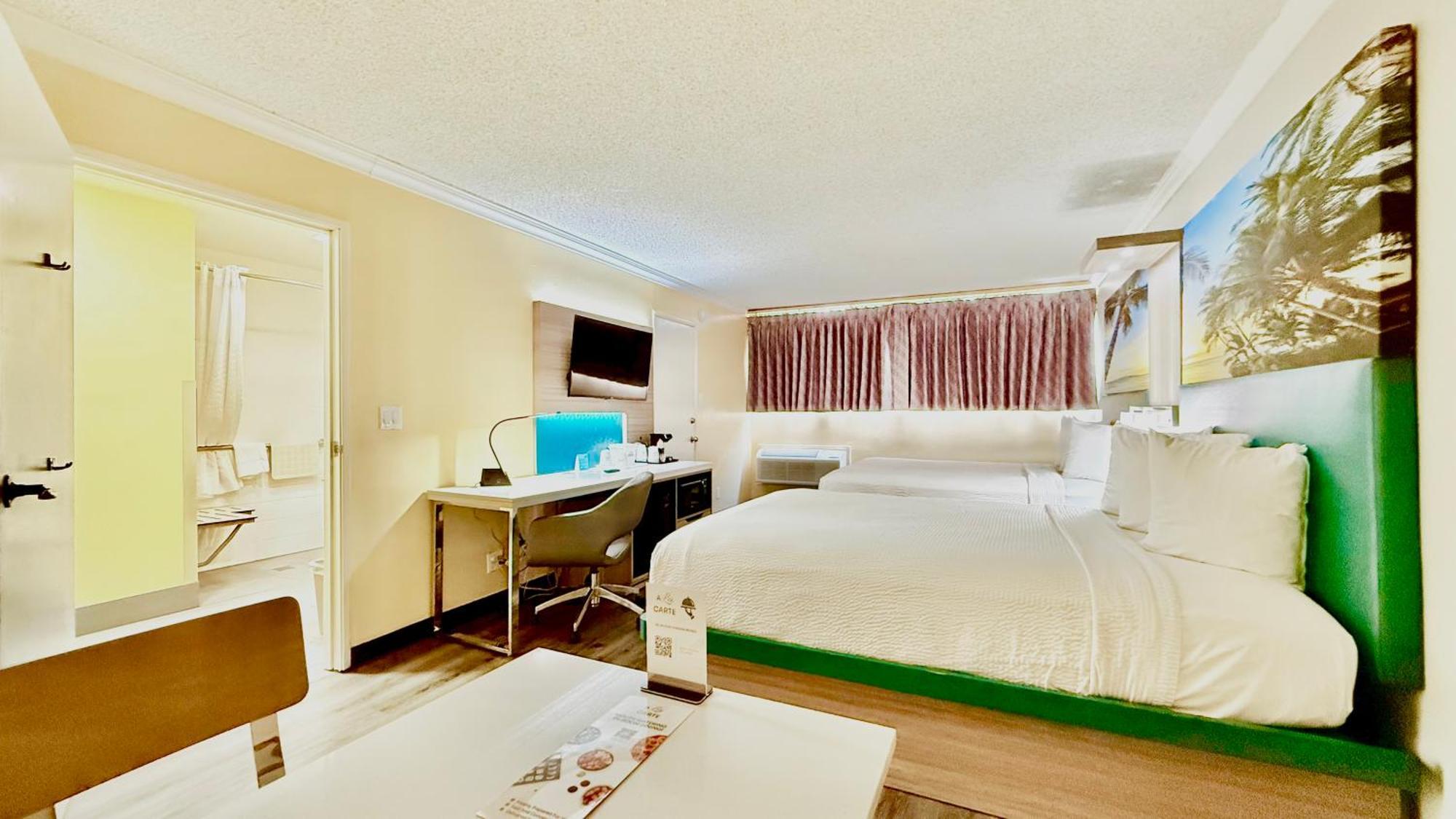 Hotel Days By Wyndham Angeles Lax/venicebch/marina Delray