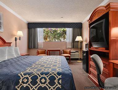 Days By Wyndham Los Angeles Lax/venicebch/marina Delray Hotel 2*