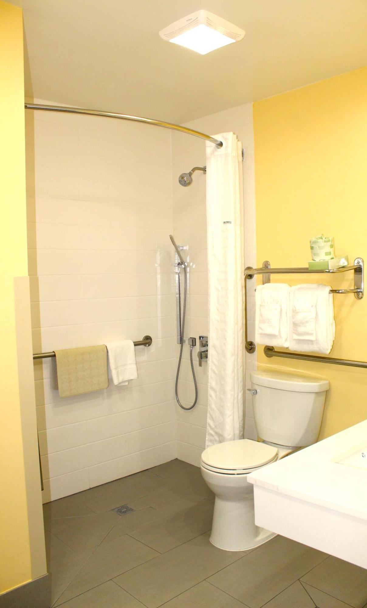 Days By Wyndham Angeles Lax/venicebch/marina Delray Hotel