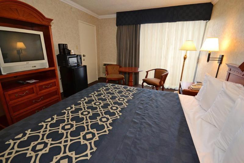 Hotel Days By Wyndham Angeles Lax/venicebch/marina Delray